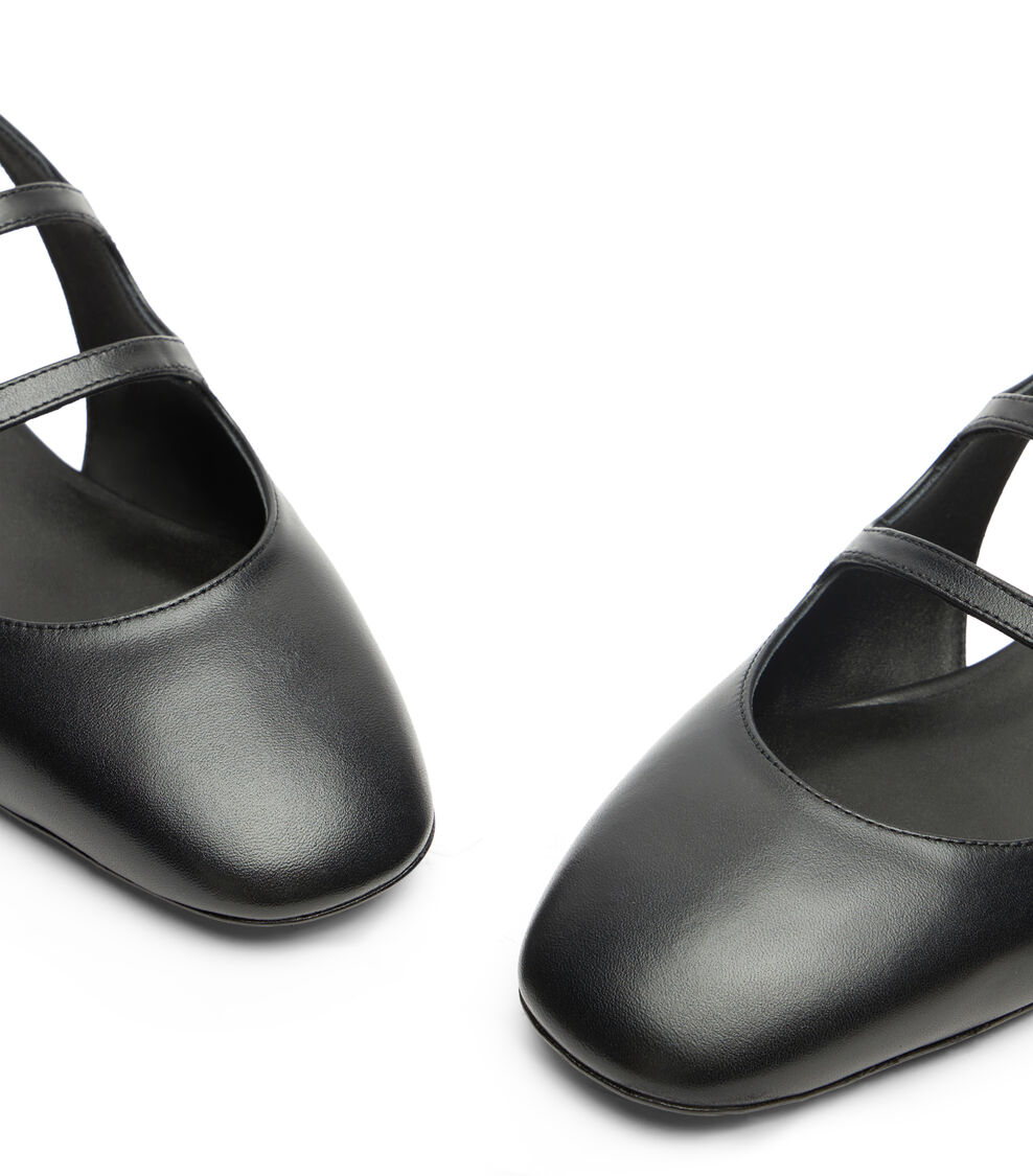 Stuart Weitzman BENNI MJ SLINGBACK BLACK SI608SMOBLK