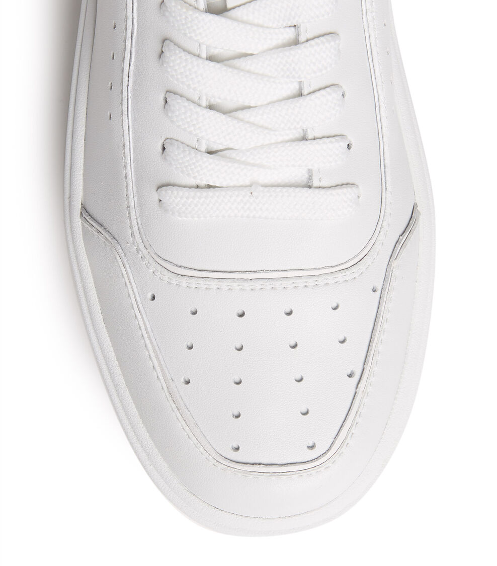 Stuart Weitzman RYAN LOW-TOP SNEAKER WHITE S5095ACIWHT