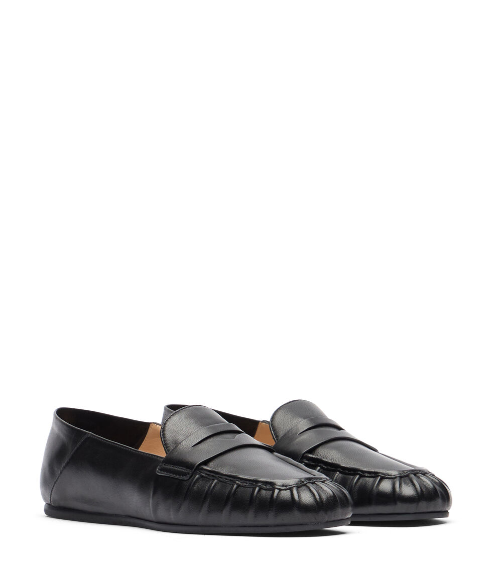 Stuart Weitzman BROOKS LOAFER BLACK SK698LARBLK