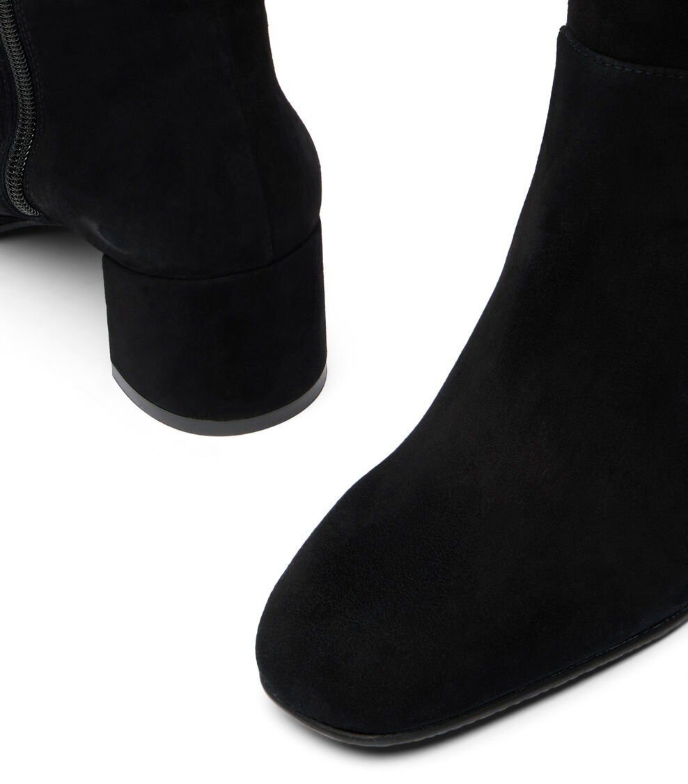 Stuart Weitzman MAEVE ZIP BOOT BLACK SM439SUEBLK
