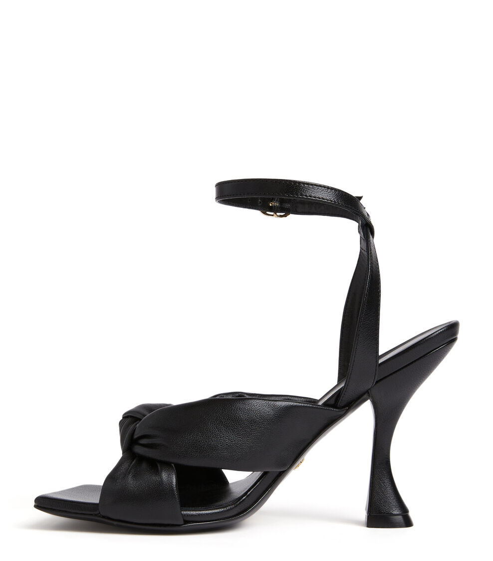 Stuart Weitzman PLAYA ANKLE-STRAP 100 KNOT SANDAL BLACK SD881LARBLK