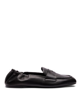 Stuart Weitzman BRYANT LOAFER BLACK SO359DSNBLK