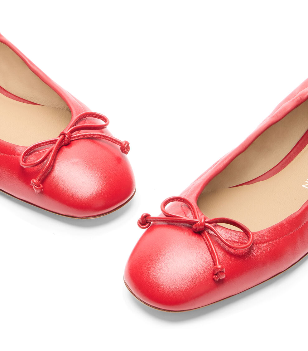 Stuart Weitzman BRIA BALLET FLAT CHERRY SI622LARCHE