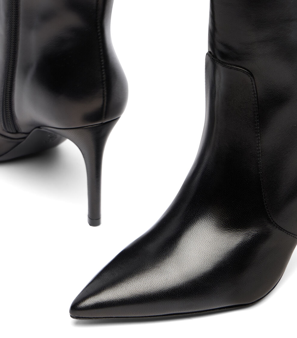 Stuart Weitzman STUART POWER BOOT 85 BLACK SM493DSNBLK