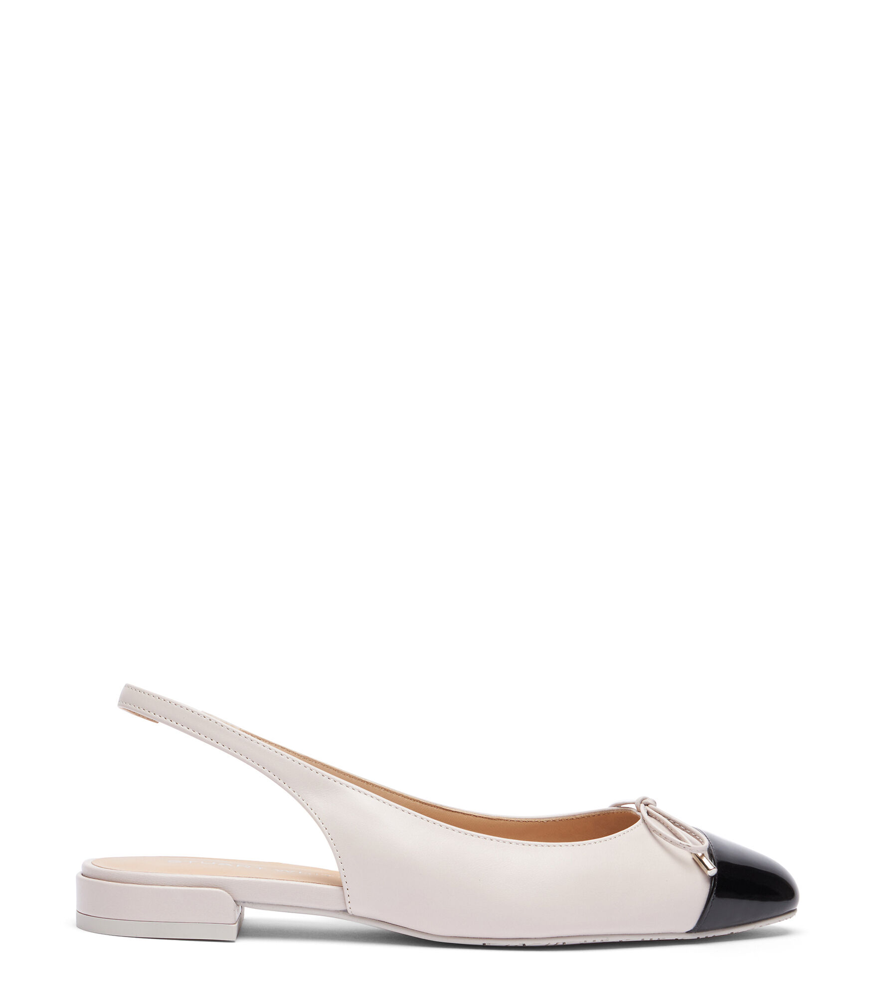 SLEEK BOW SLINGBACK FLAT, Last chance, /, CUIR DE VEAU LISSE/VERNIS - Stuart Weitzman - Modalova