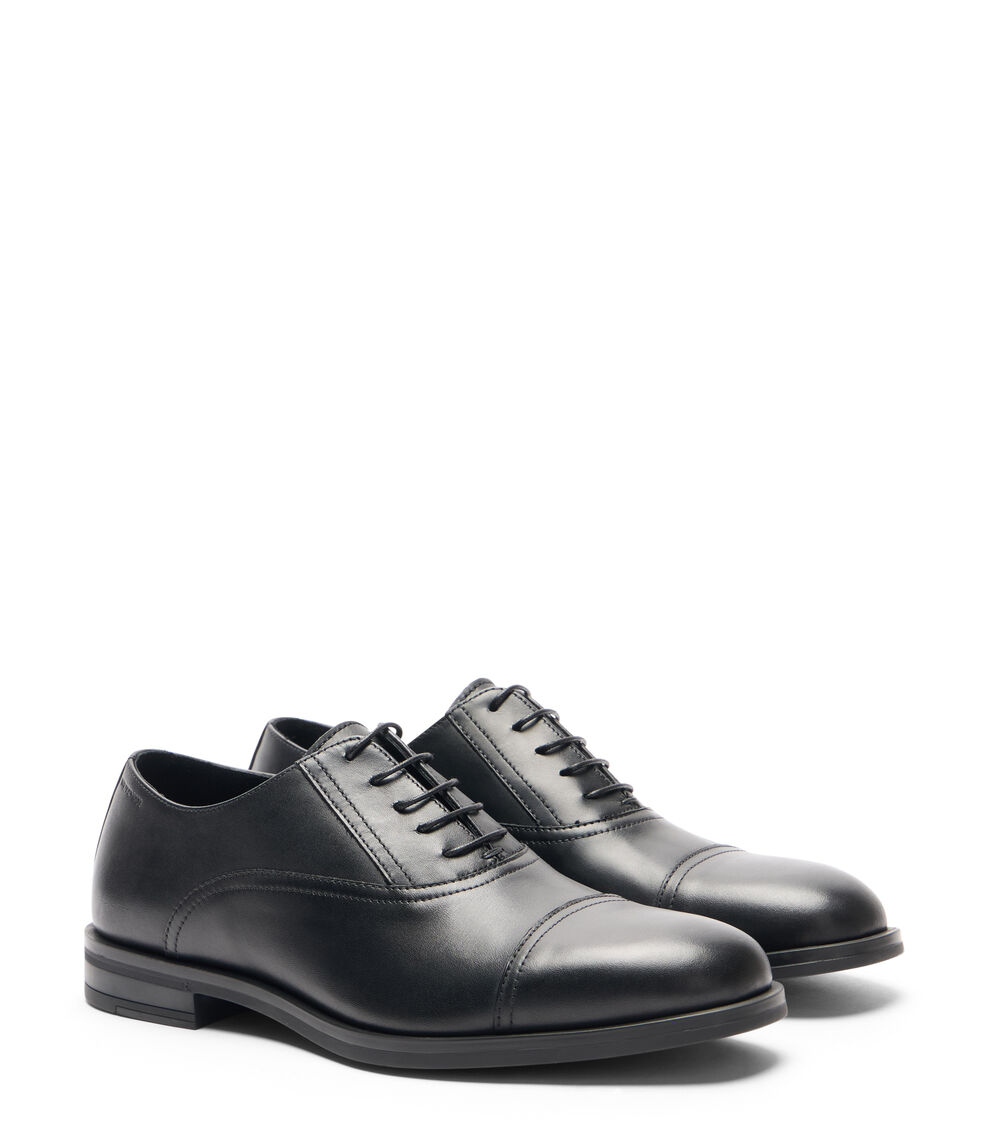 Stuart Weitzman SW CLUB CLASSIC OXFORD BLACK SJ763CALBLK