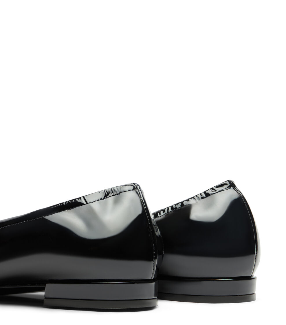 Stuart Weitzman TULLY LOAFER BLACK SI485PATBLK