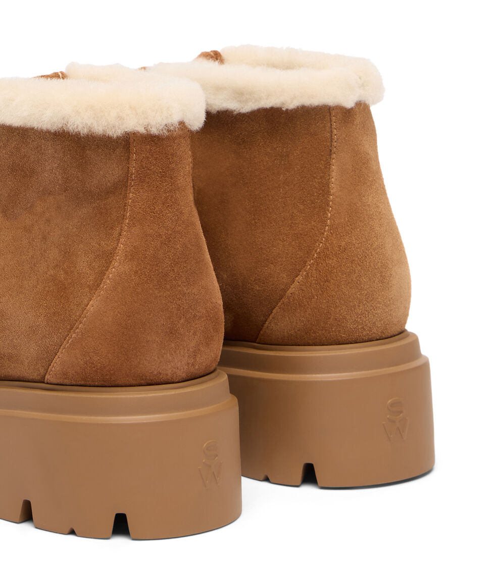 Stuart Weitzman HUDSON SHEARLING CHUKKA DOE/VANILLA SM607EBKYHV