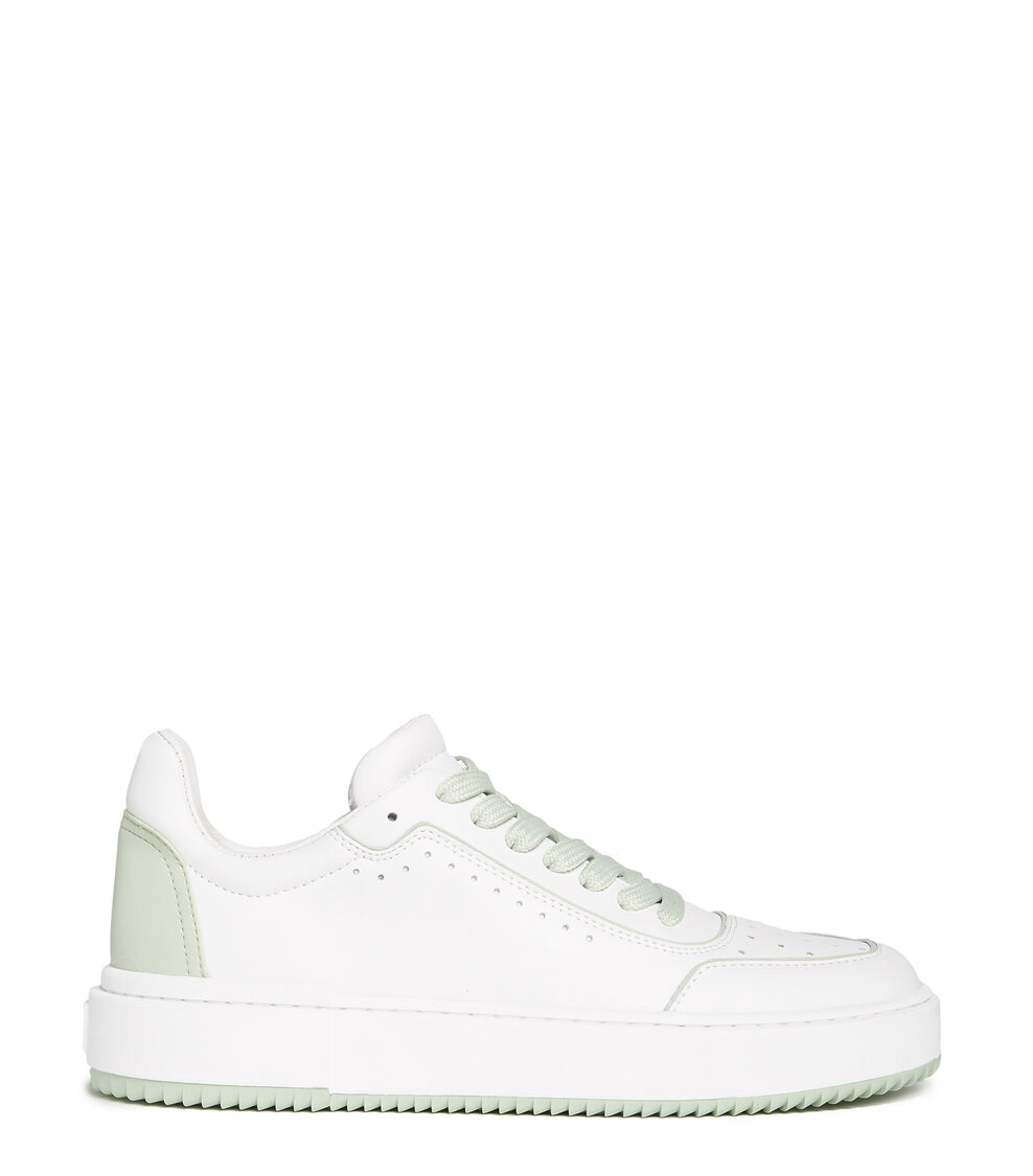 Stuart Weitzman RYAN LOW-TOP SNEAKER WHITE S5095ACISVF