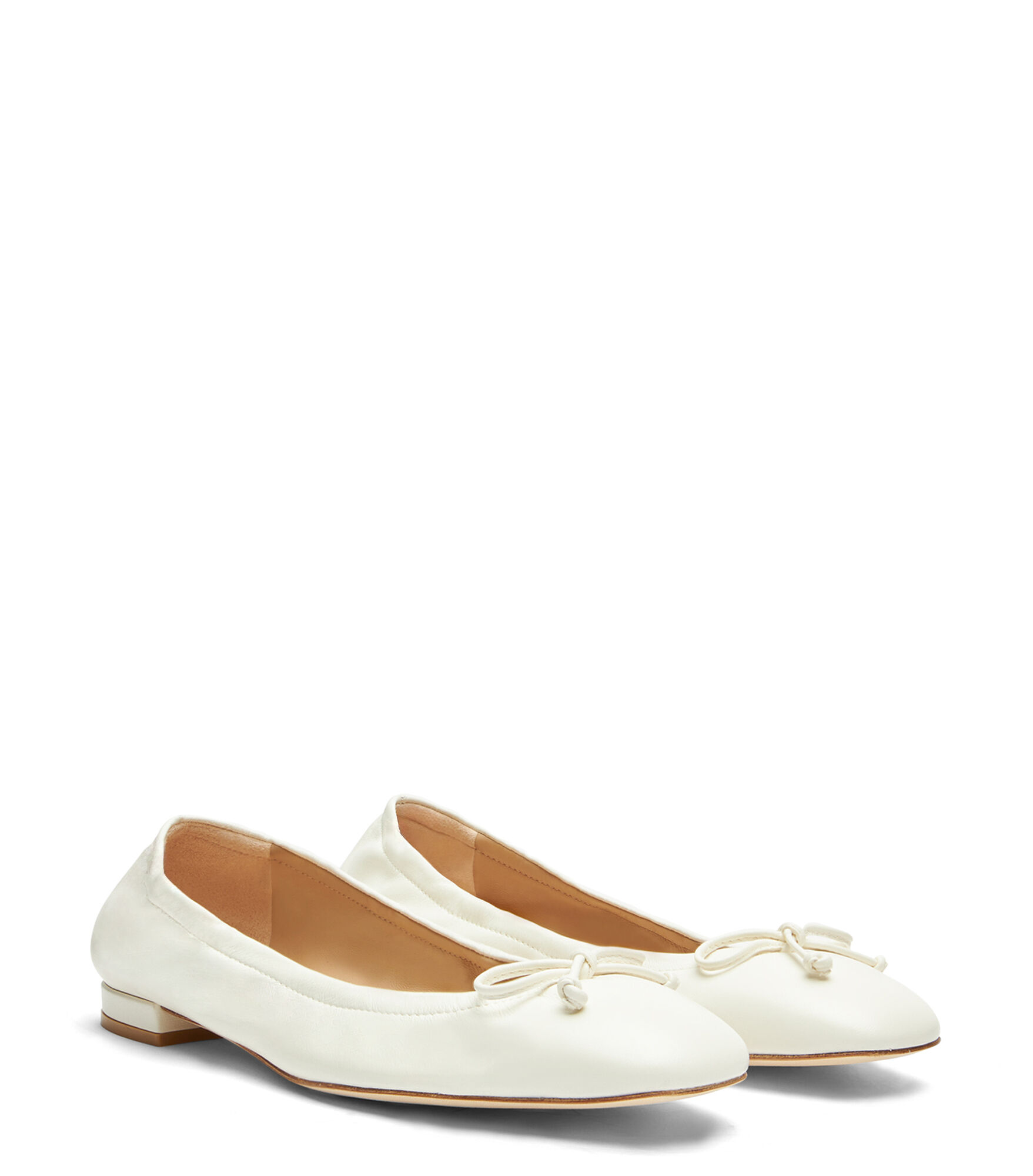 Stuart weitzman ballerina 2025