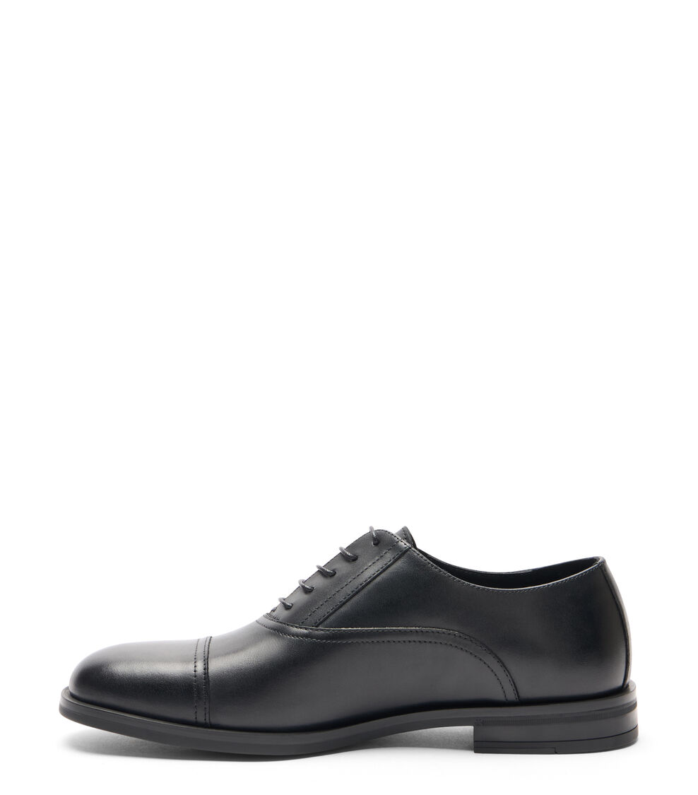 Stuart Weitzman SW CLUB CLASSIC OXFORD BLACK SJ763CALBLK