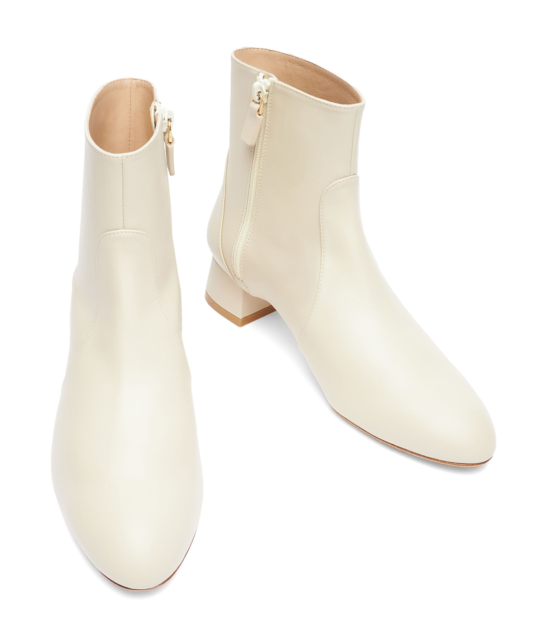VIVIENNE 35 ZIP BOOTIE in OAT for Women | Stuart Weitzman® VIVIENNE 35 ZIP BOOTIE in OAT for Women | Stuart Weitzman®