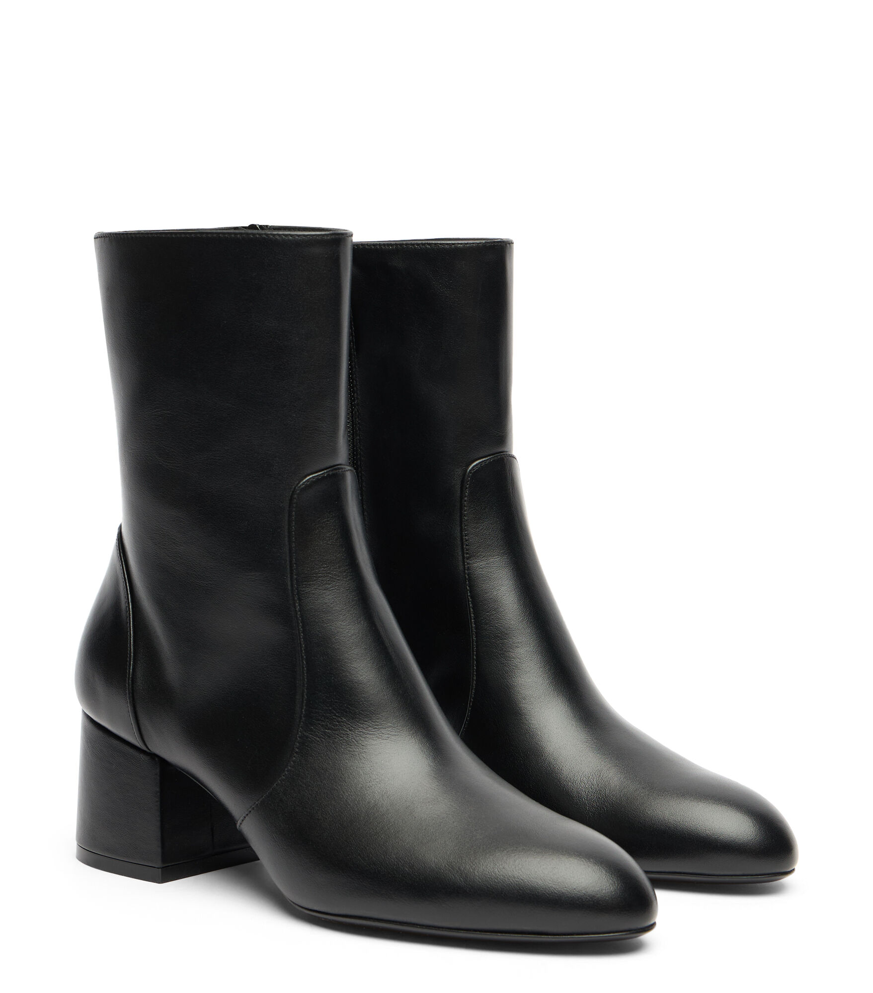 ESSENTIALIST ZIP 60 in BLACK for Women | Stuart Weitzman®