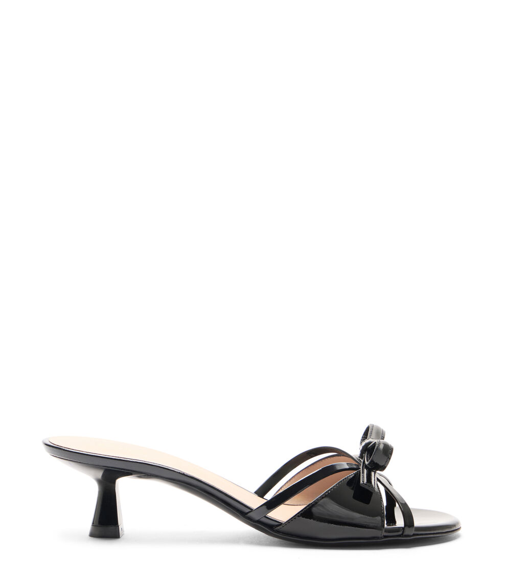 Stuart Weitzman FELICITY BOW 50 SLIDE NEGRO SK118PATBLK