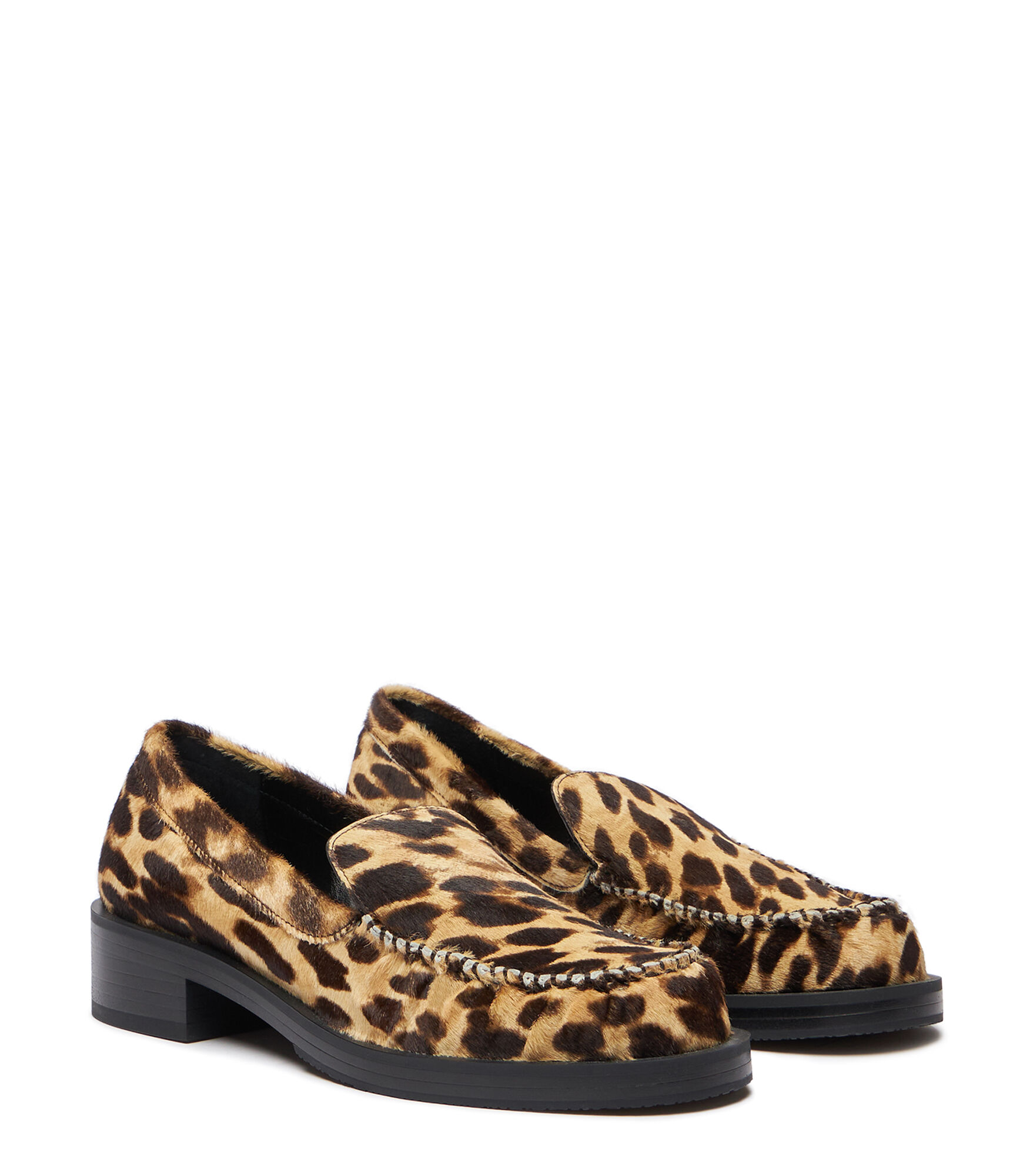 GRAYSON LOAFER in CLASSIC for Women | Stuart Weitzman®