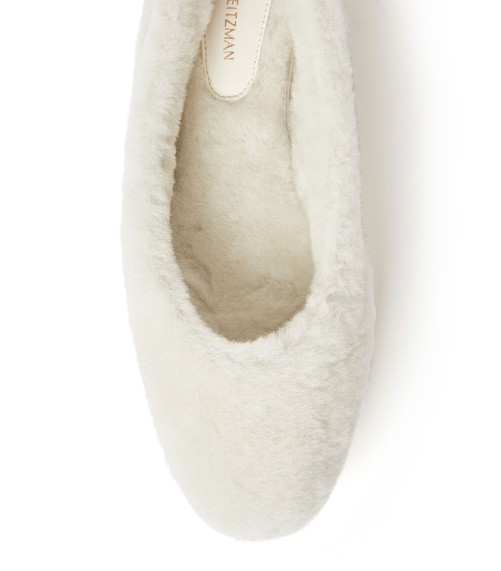 Stuart Weitzman PIROUETTE SUPER CHILL FLAT CREMEFARBEN SC675SHLCRM