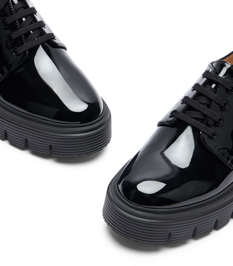 Stuart Weitzman SOHO DERBY BLACK SJ298PATBLK