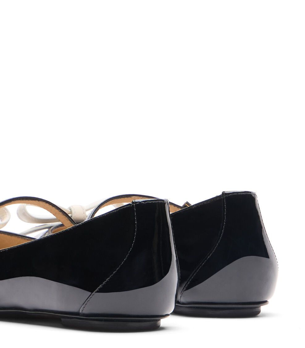 Stuart Weitzman STUART FELICITY MARY JANE FLAT NOIR/CREAM SK139PATP5R