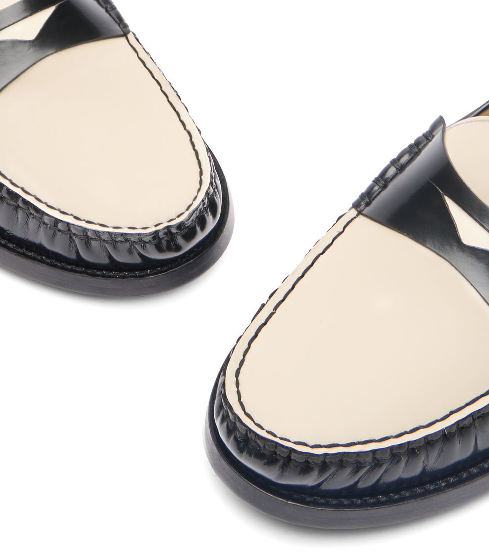 Stuart Weitzman LOTTIE LOAFER NERO/CREMA SK194APSP5R