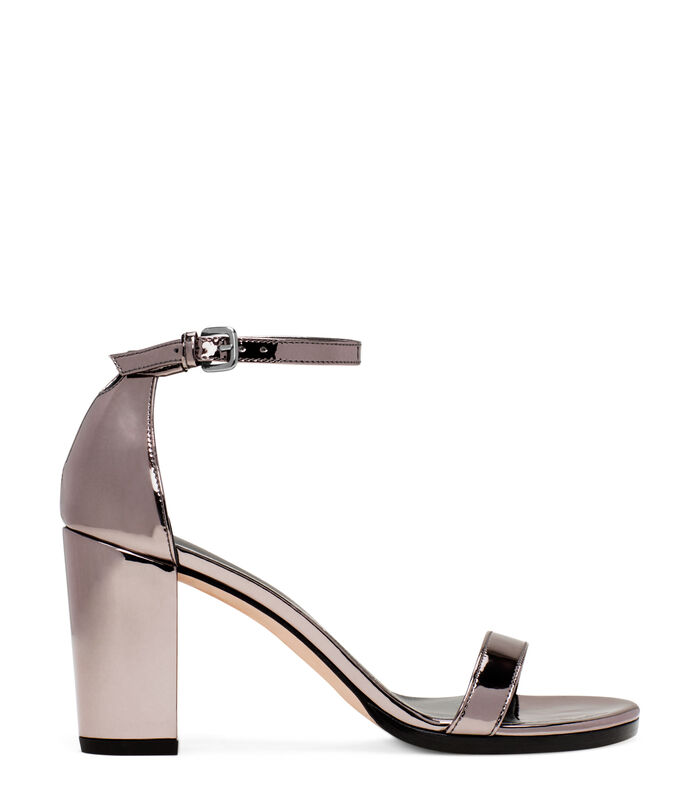 Stuart weitzman.com May 01, · Same-store sales at Tapestry’s Kate Spade brand missed analysts’ estimates in the latest quarter, while production delays and other problems at the Stuart Weitzman brand were a .