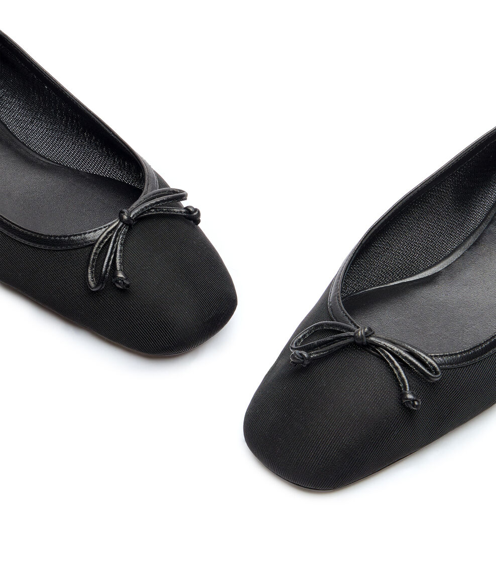 Stuart Weitzman ARABELLA BALLET FLAT BLACK SI635MSQBLK