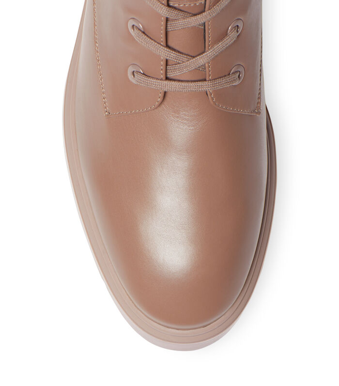 mackenzie stuart weitzman