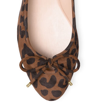 GABBY FLAT in CAPPUCCINO for Women Stuart Weitzman