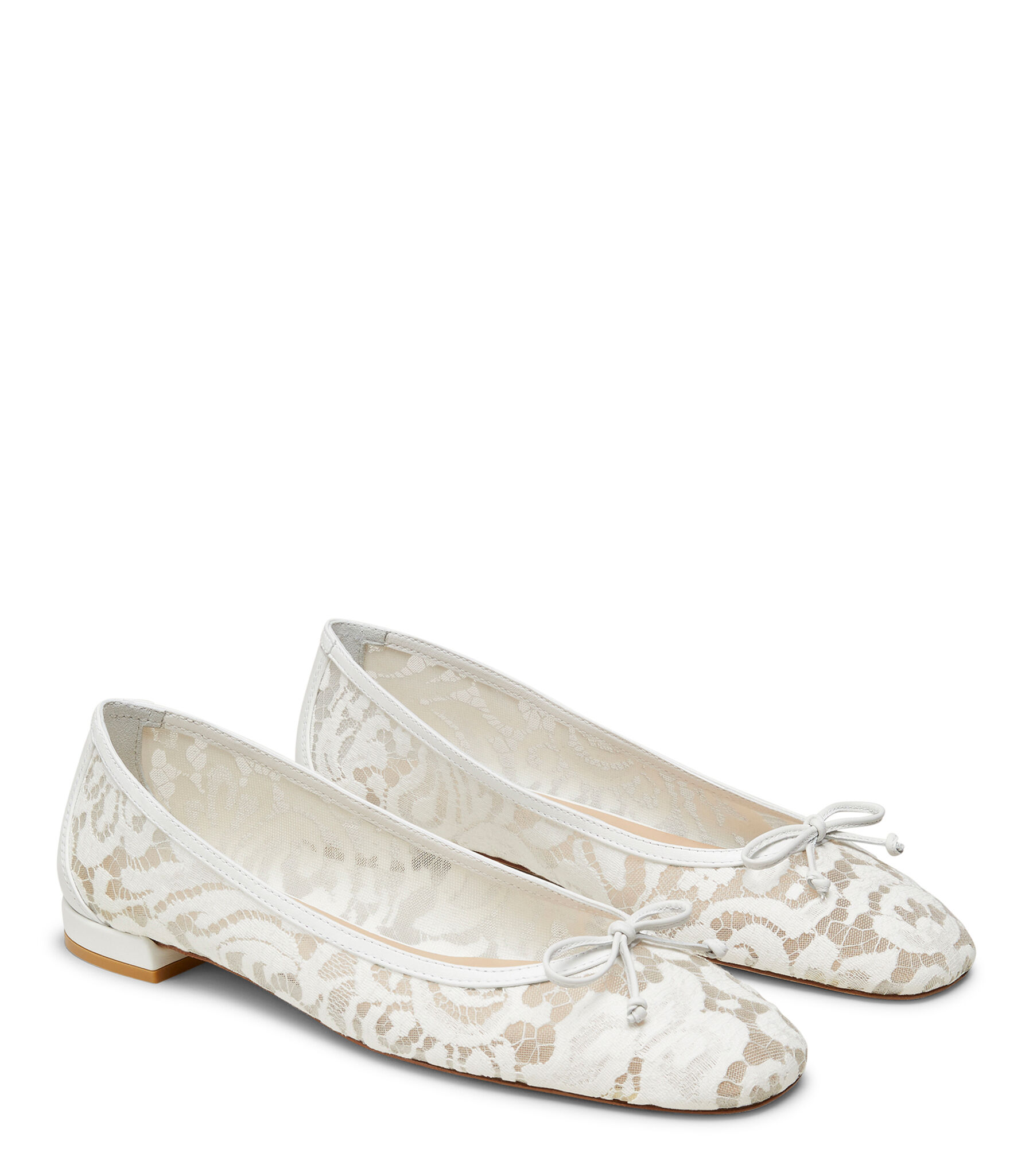 ARABELLA BALLET FLAT in WHITE for Women | Stuart Weitzman®