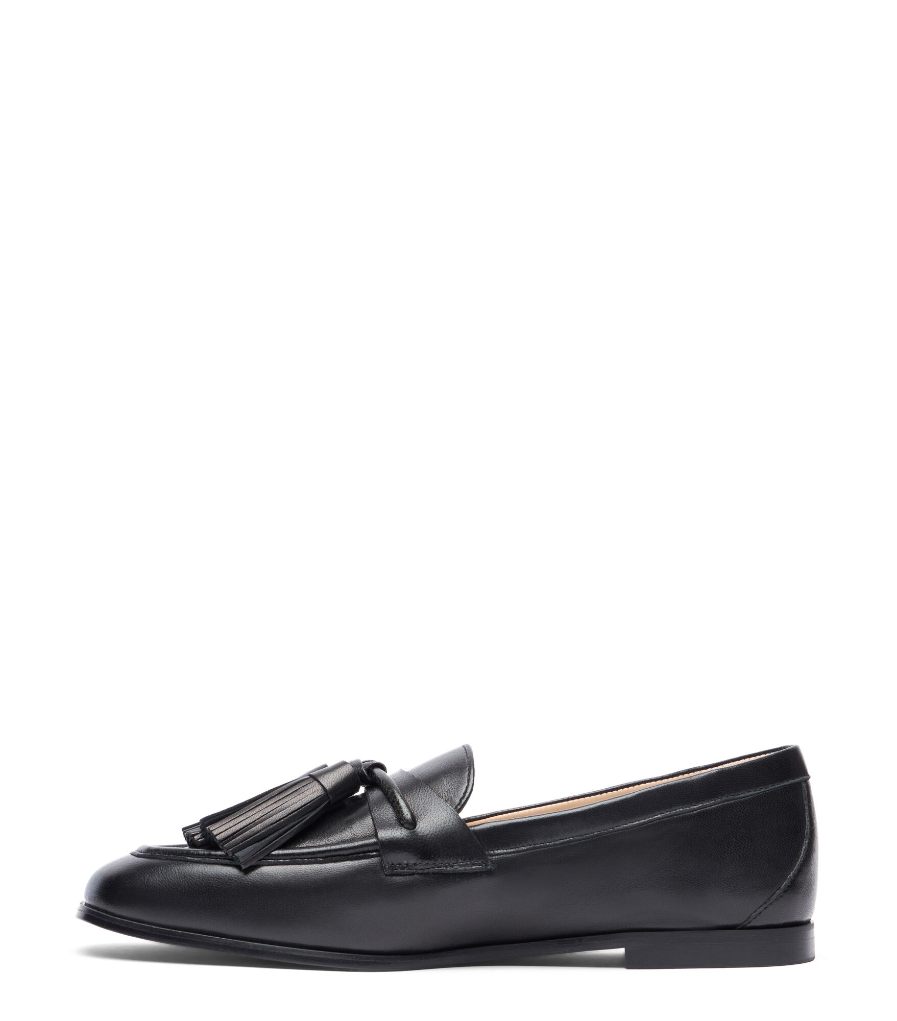 LINDI TASSEL LOAFER in BLACK for Women | Stuart Weitzman®