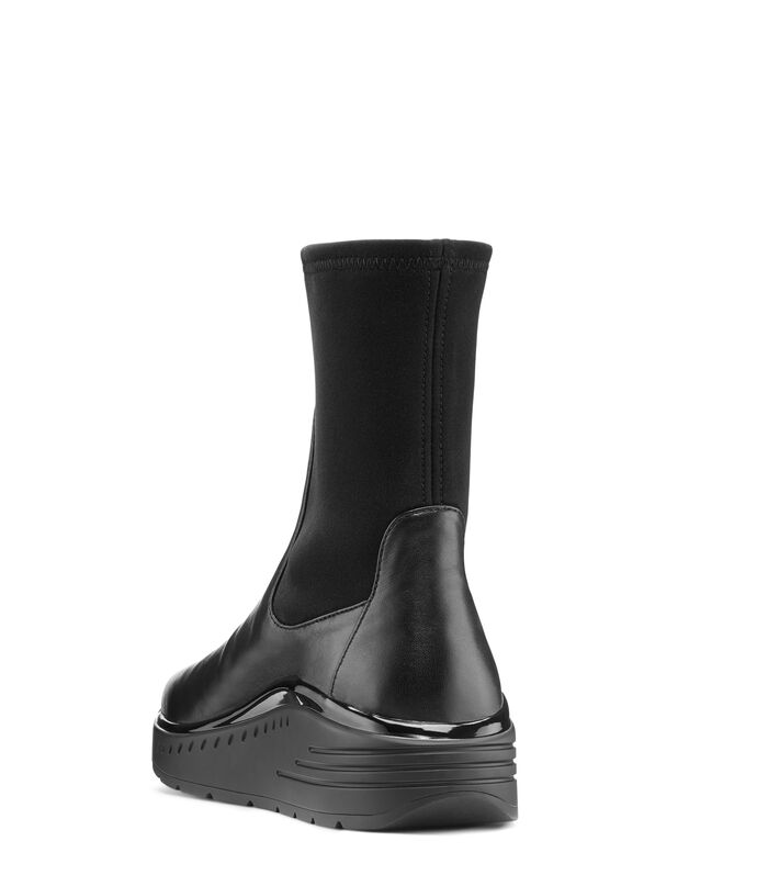 stuart weitzman evonna boot