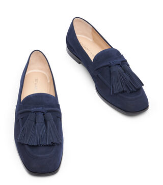 LINDI TASSEL LOAFER in NICE BLUE for Women | Stuart Weitzman  display picture 3