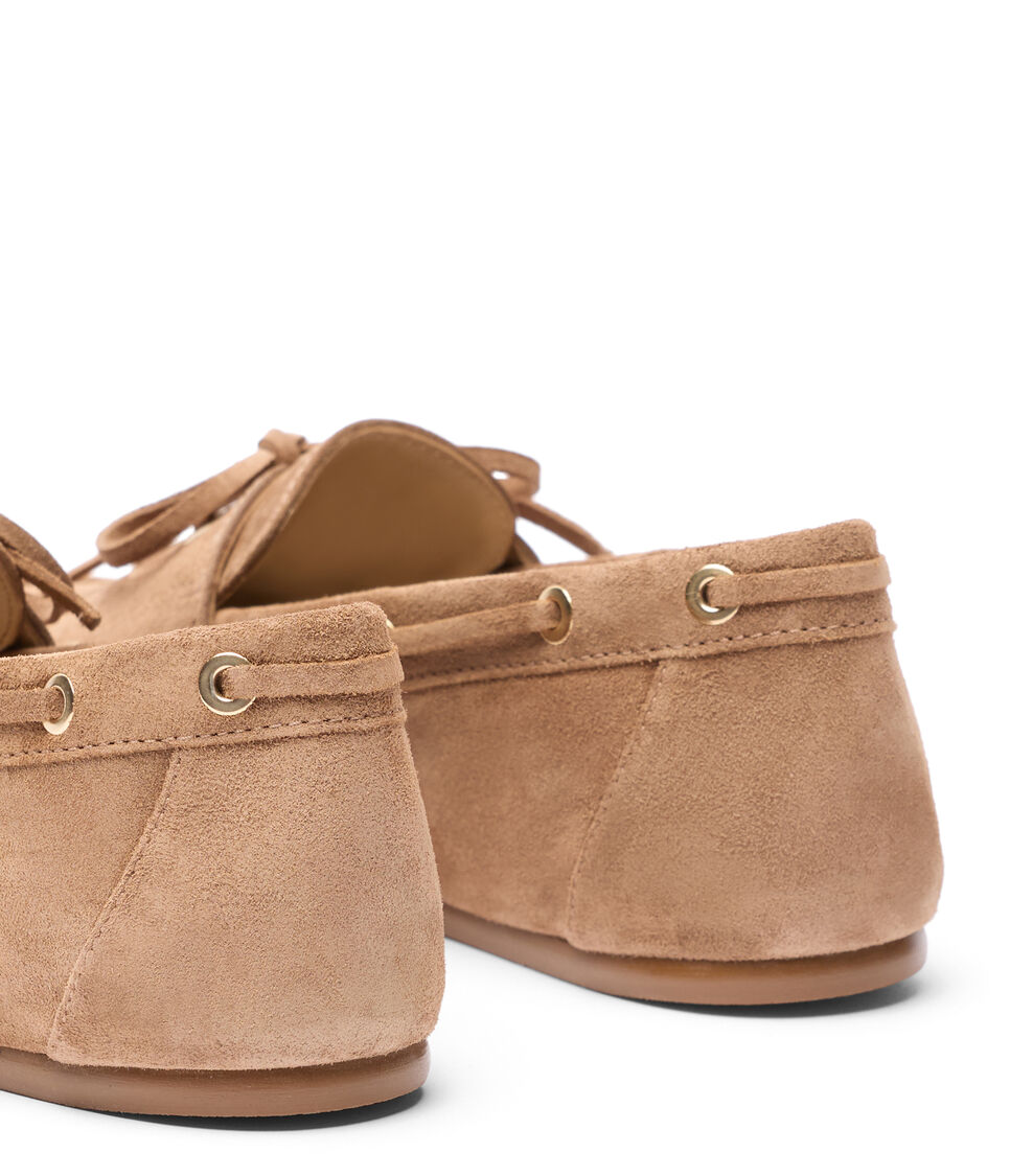 Stuart Weitzman TINSLEY MOCCASIN TOASTED ALMOND SK691SPDQPI