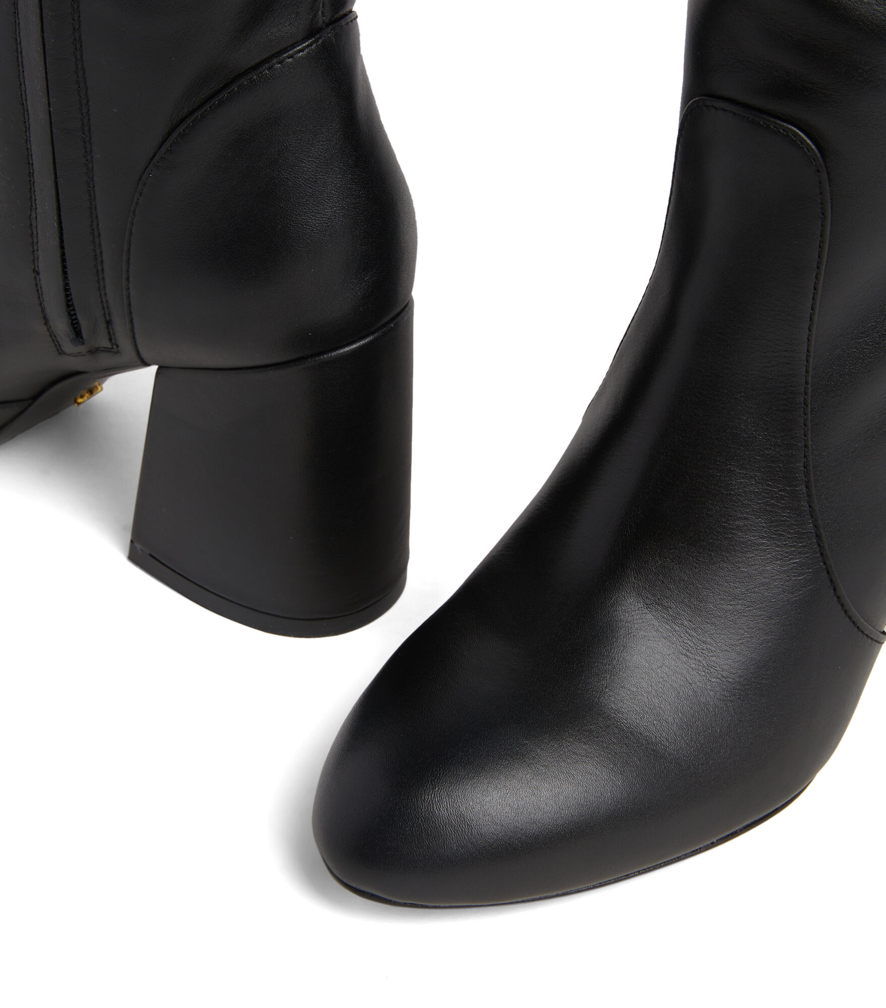 Stuart weitzman hot sale solo 85