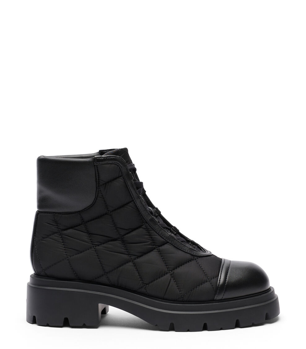 Stuart Weitzman HUDSON QUILTED HIKER BOOTIE BLACK SN082QUOBLK