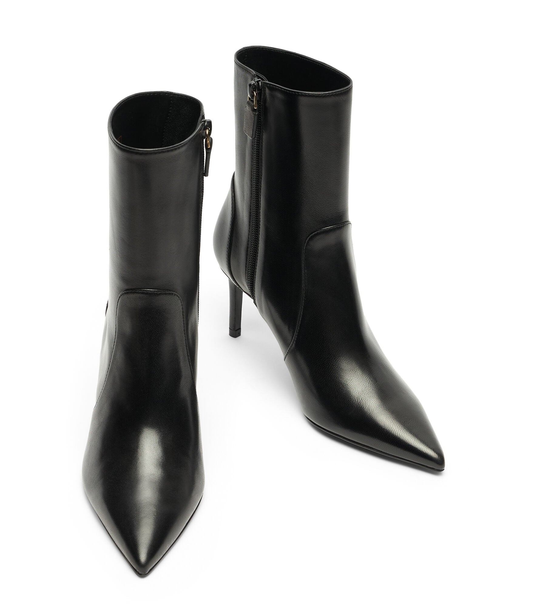 STUART POWER ZIP 75 in BLACK for Women | Stuart Weitzman®