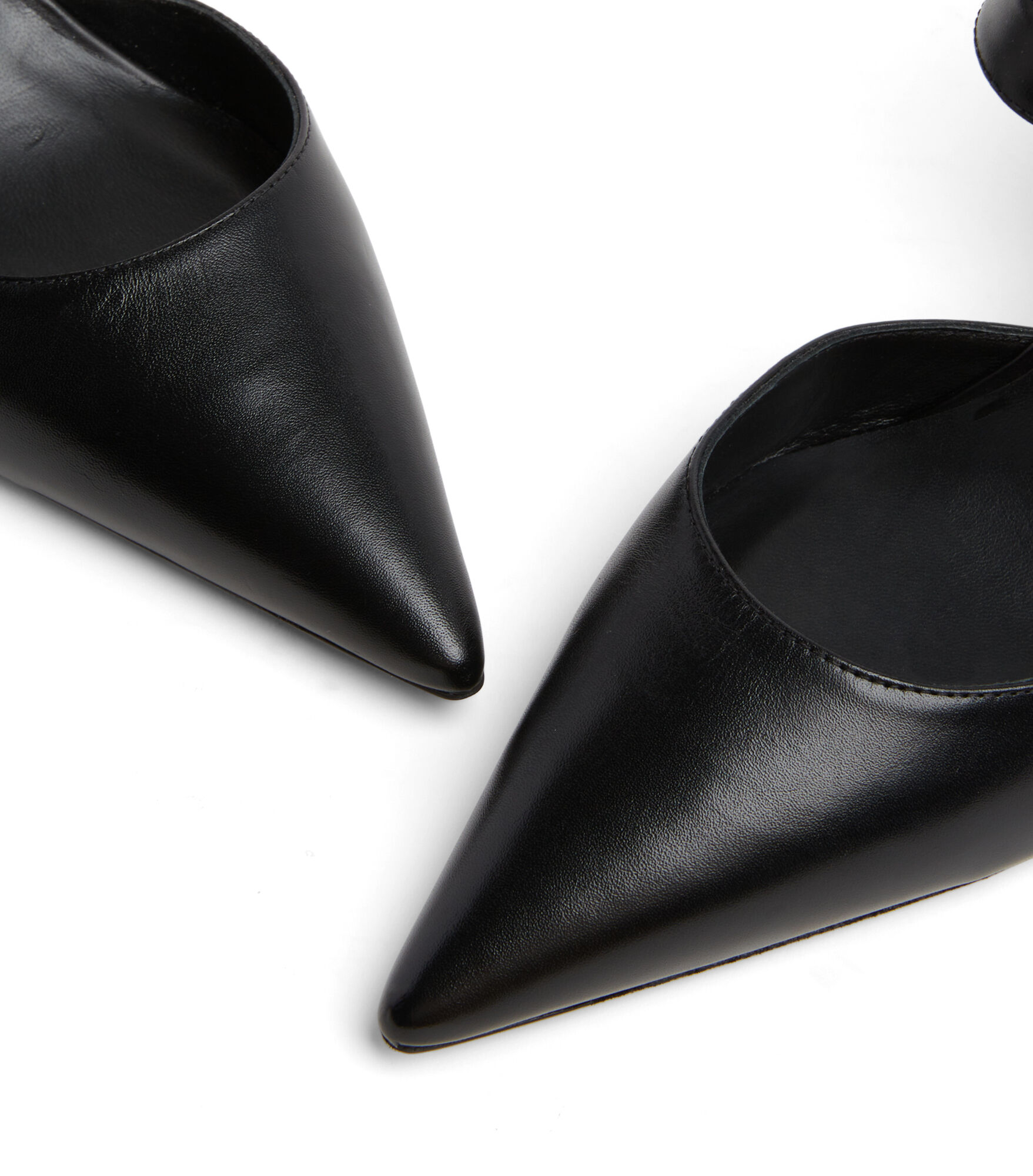 Stuart weitzman black hot sale leather pumps