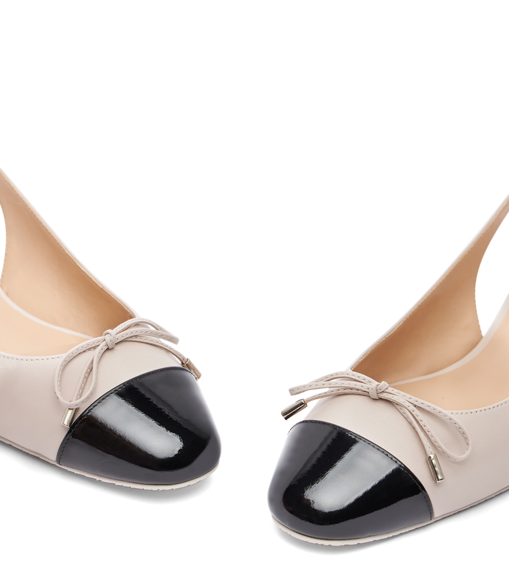 SLEEK BOW SLINGBACK FLAT in GLAZE/BLACK for Women | Stuart