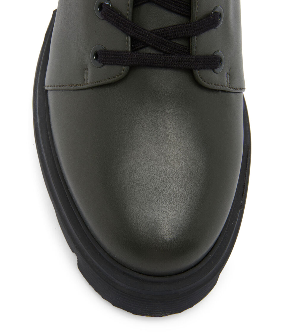 Stuart Weitzman SOHO BOOT CARGO GREEN SC727CHIR2O